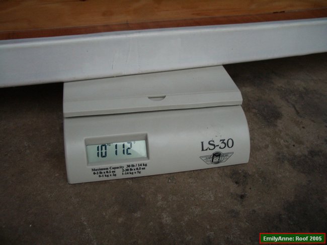 y57-scales only weight upto 14kg, so the roof was weighed in two halves.JPG
