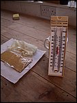 y20-a small peice use to monter curing, and the therometer.JPG